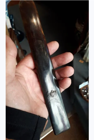 Abrecartas en Carey con Corona Ducal de Plata, Inglaterra, siglo XIX