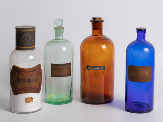 Colección de recipientes de farmacia, siglo XIX-ppio XX