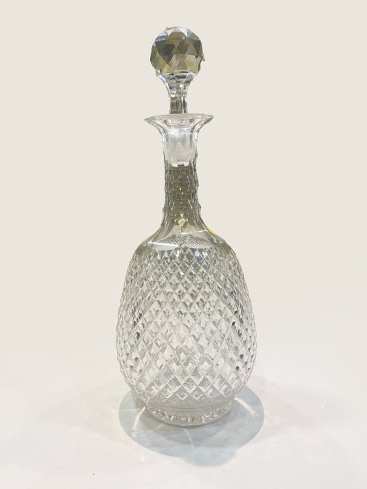 Decantador de Cristal tallado con Tapón Facetado. Inglaterra / Europa, circa 1900–1930