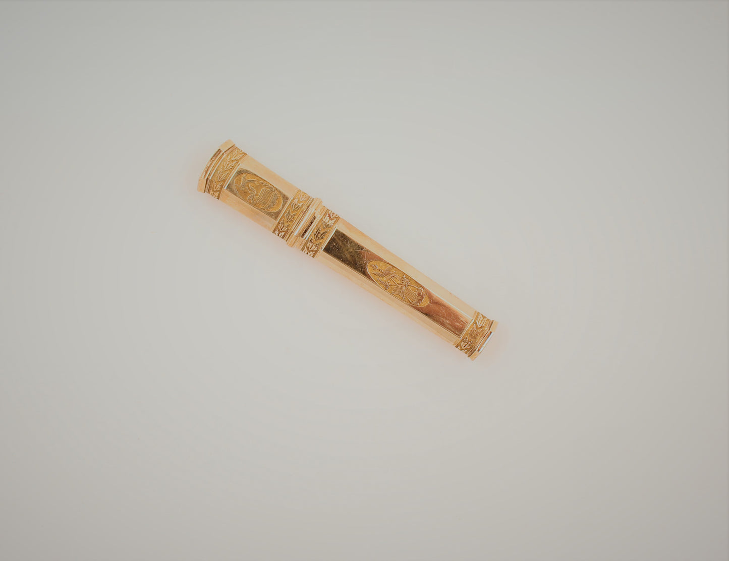 Yellow gold (18K, 750 ‰) Needle Case